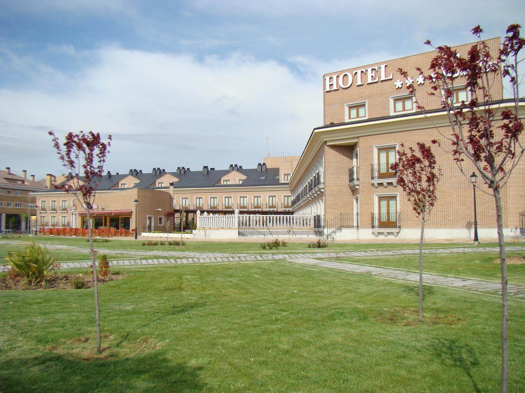 Hotel II Castillas Ávila Buitenkant foto